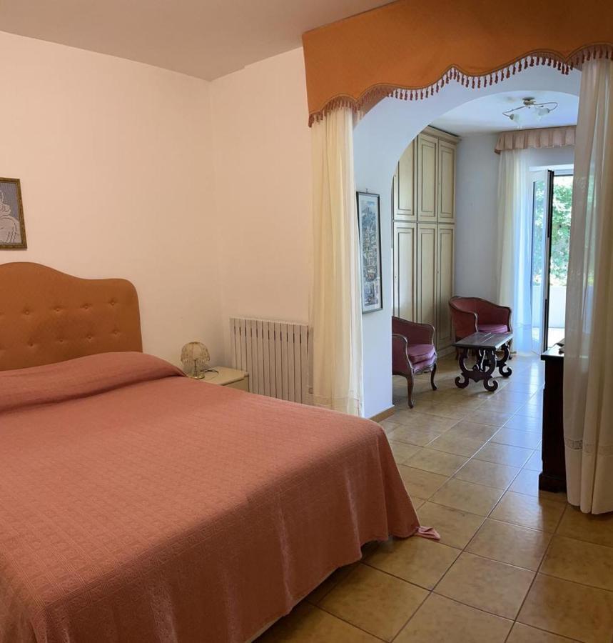 Casa Teresa Acomodação com café da manhã Positano Exterior foto