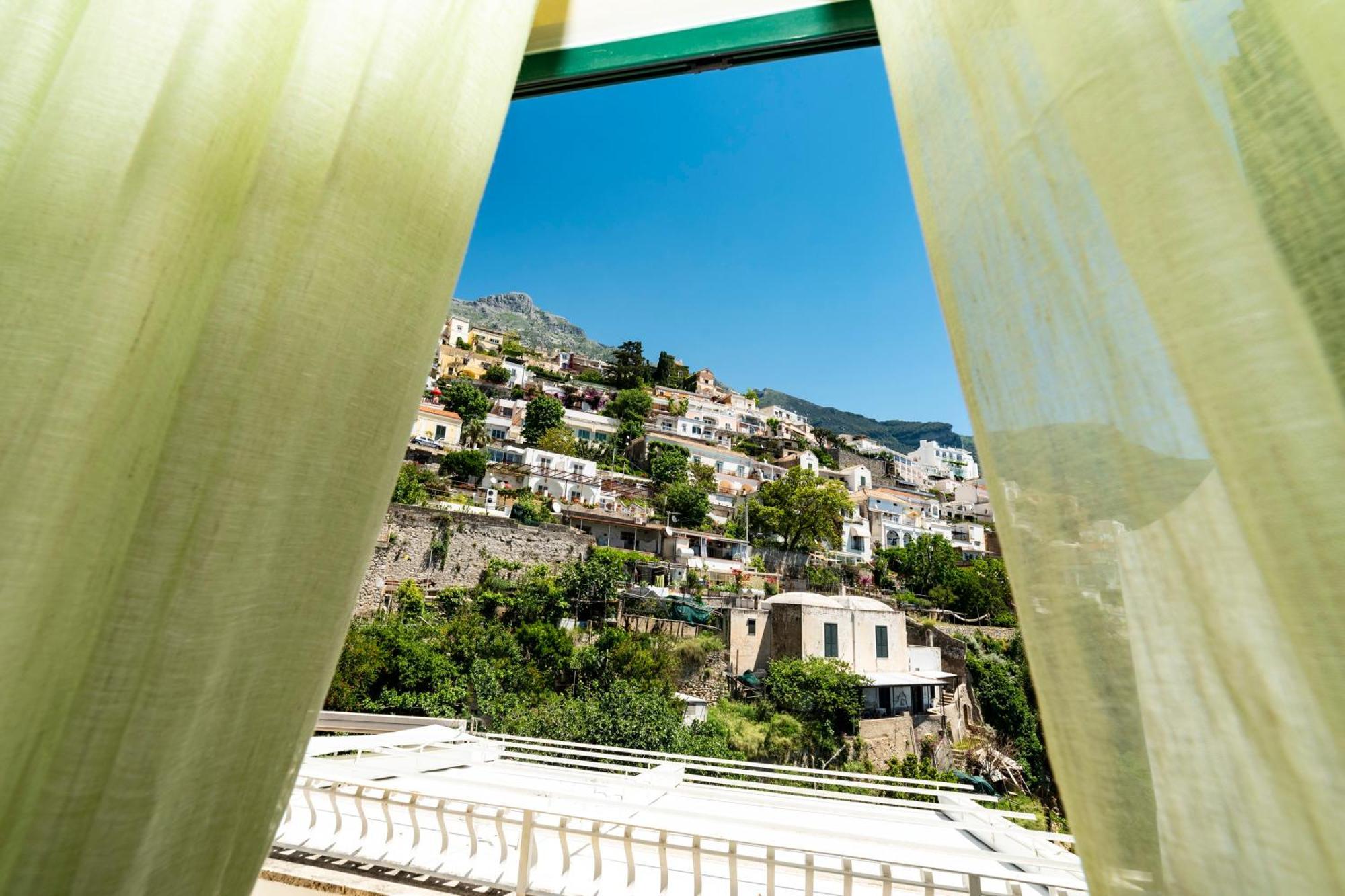 Casa Teresa Acomodação com café da manhã Positano Exterior foto